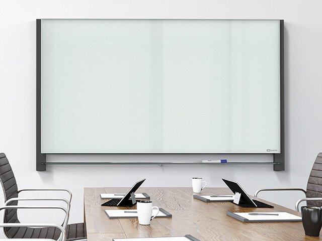 Quartet Evoque Glass Board